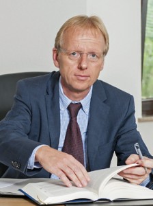 PortraitWebArnst02